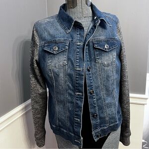 Baccini Denim Jean white washed button Jacket with knit sleeves - comfortable L